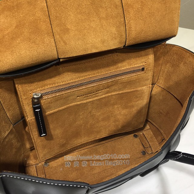 Bottega veneta高端女包 寶緹嘉爆款THE ARCO編織款手提包  BV經典款蝙蝠包  gxz1118